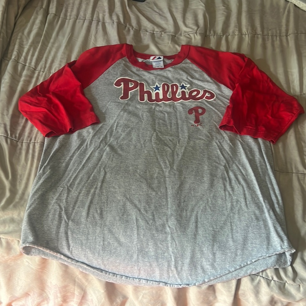 Phillies baseball half sleeve shirt size XL